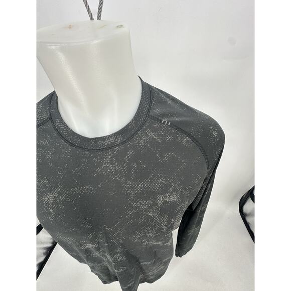 Lululemon Large Men Metal Vent Long Sleeve T-shirt Crewneck Lightweight 41-6 - Picture 5 of 10